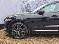 Jaguar F-Pace V6 FIRST EDITION AWD 5