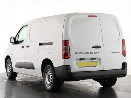 Peugeot Partner Long 1.5 BlueHDi 100 Professional Plus 11