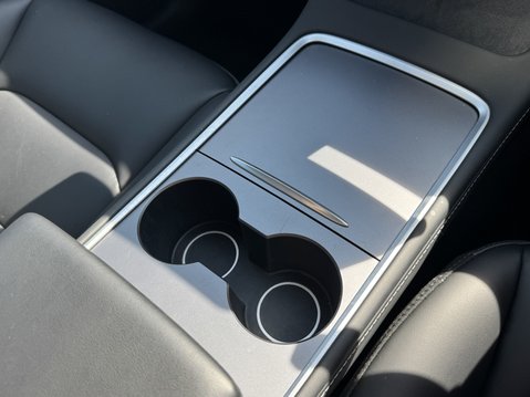 Tesla Model Y SUV 5dr Electric Auto RWD (346 ps) 31