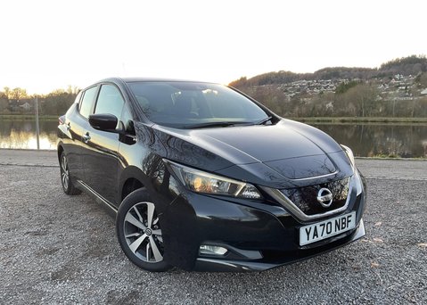 Nissan LEAF E (110kw) Acenta (40kWh) 5 Dr Hatchback 2