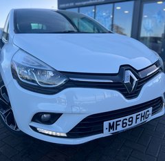 Renault Clio ICONIC 0.9 TCE 5 DOOR 4