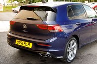Volkswagen Golf R-LINE TSI 8