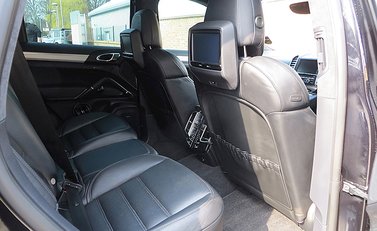 Porsche Cayenne Turbo Merdad 11