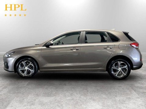 Hyundai i30 1.0 T-GDi MHEV SE Connect Hatchback 5dr Petrol Hybrid DCT Euro 6 (s/s) (120 4