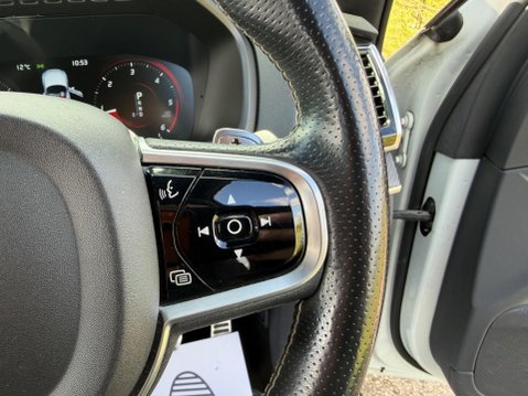 Volvo XC90 2.0 D5 PowerPulse R-Design Auto 4WD Euro 6 (s/s) 5dr 68