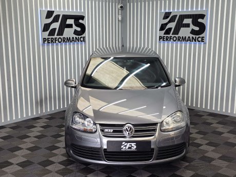 Volkswagen Golf 3.2 Golf R32 4WD 3dr 24