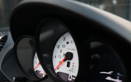 Porsche 718 Boxster PDK - Sports Exhaust, PDLS, Rev Camera and More 34