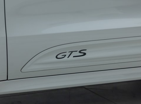 Porsche Macan GTS 31