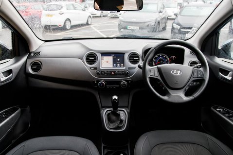 Hyundai i10 PREMIUM SE 3