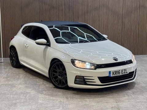 Volkswagen Scirocco 2.0 Scirocco R-Line BlueMotion Technology TDI Semi-Auto 3dr 7