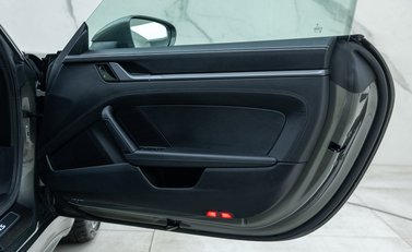 Porsche 911 Carrera 4S (992) 26