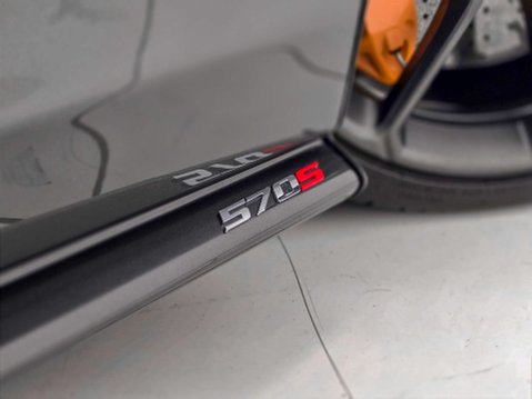 McLaren 570S 3.8T V8 Coupe 2dr Petrol SSG Euro 6 (s/s) (570 ps) 37