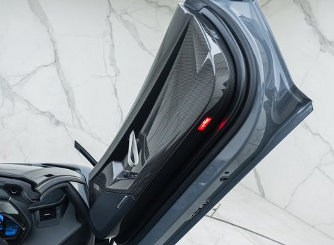 Lamborghini Aventador SVJ LP 770-4 ROADSTER 27