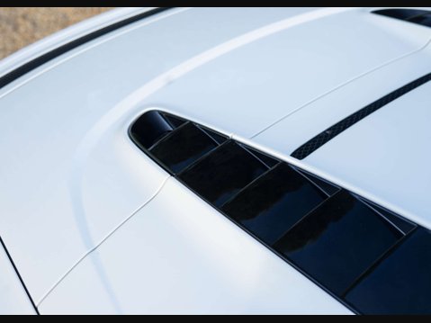 Audi R8 5.2 R8 Spyder Quattro V10 Semi-Auto 4WD 2dr 27