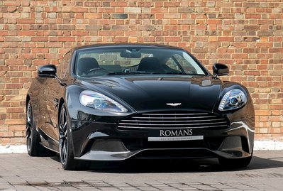 Aston Martin Vanquish 