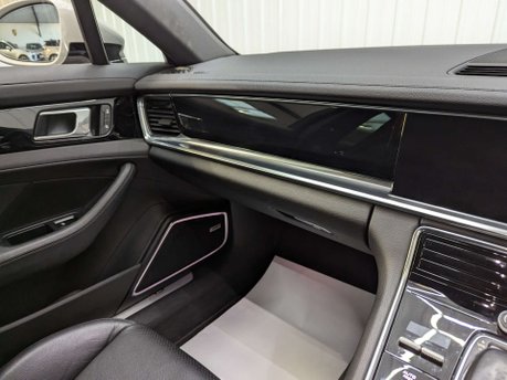 Porsche Panamera 2.9 Panamera 4 E-Hybrid Semi-Auto 4WD 5dr 95