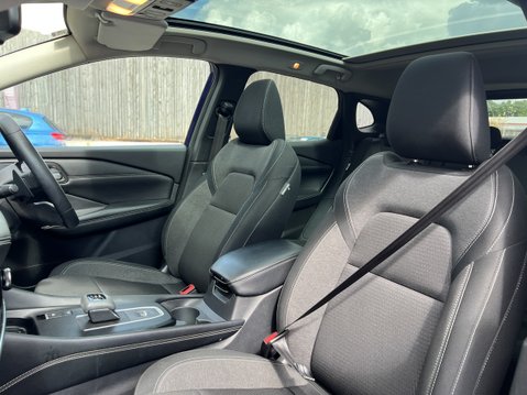Nissan Qashqai 1.3 DIG-T MHEV N-Connecta SUV 5dr Petrol Hybrid XTRON Euro 6 (s/s) (158 ps) 14