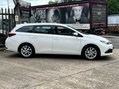 Toyota Auris VVT-I ICON TECH TOURING SPORTS 16