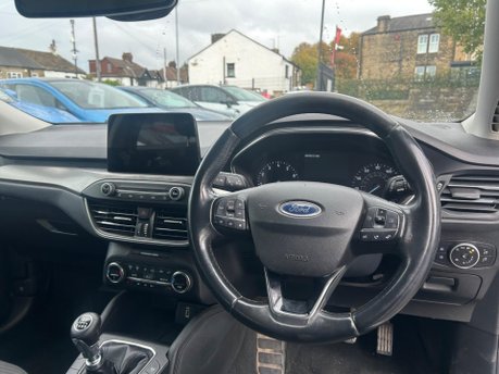 Ford Focus TITANIUM 12