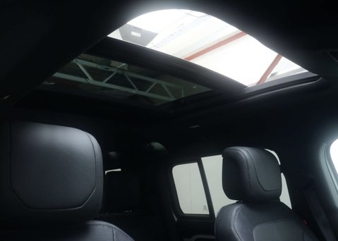 Land Rover Defender 3.0 Defender X-Dynamic HSE D300 MHEV A 4WD 5dr 55