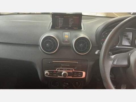 Audi A1 1.0 TFSI SE Sportback Euro 6 (s/s) 5dr 6
