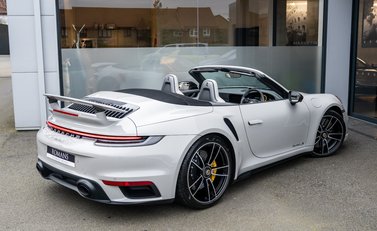 Porsche 911 Turbo S Cabriolet (992) 5