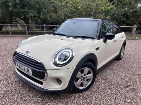 Mini Hatch 1.5 Cooper Classic Steptronic Euro 6 (s/s) 5dr 5