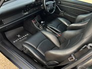 Porsche 911 CARRERA 4 42