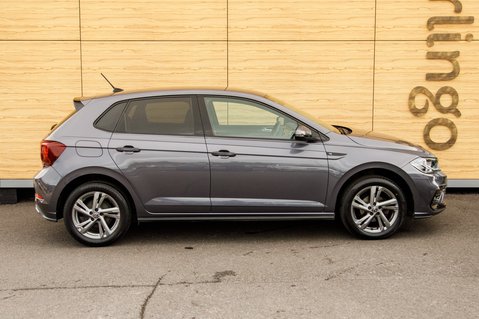 Volkswagen Polo R-LINE TSI DSG 9