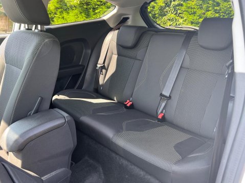 Ford Fiesta 1.0T EcoBoost Titanium Euro 6 (s/s) 3dr 27