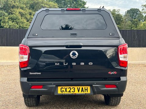 SsangYong Musso SARACEN 8