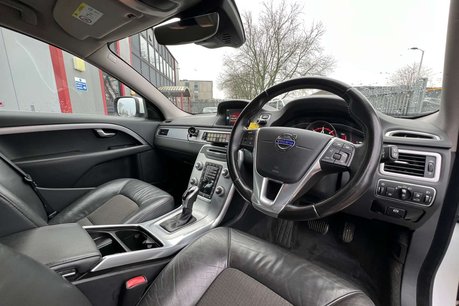 Volvo XC70 2.4 D5 SE Lux Estate 5dr Diesel Auto AWD Euro 6 (s/s) (220 ps) 27