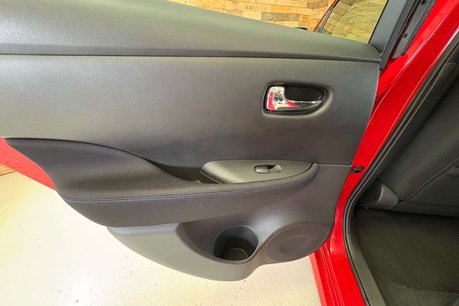 Nissan LEAF 39kWh Acenta Hatchback 5dr Electric Auto (150 ps) 60