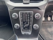 Volvo V40 D2 R-DESIGN NAV PLUS 19