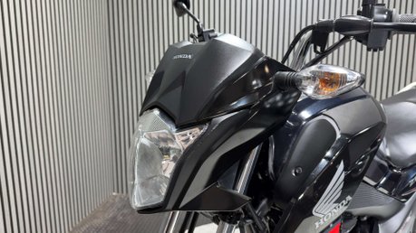 Honda CB GLR125 2018 ONLY 8K MOT OCTOBER 2027 125CC LEARNER BIKE 14