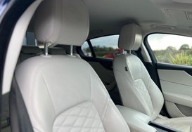 Jaguar XE 2.0 P250i HSE AUTO PETROL 8