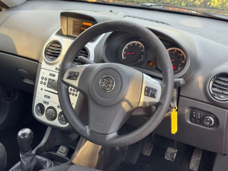 Vauxhall Corsa 1.2 Corsa ExiteAC 3dr 9