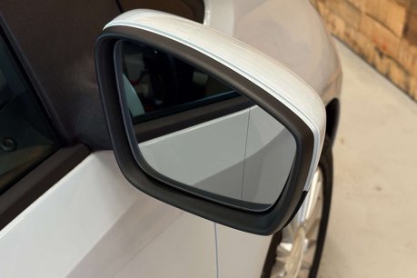 Volkswagen Up 1.0 High up! Hatchback 5dr Petrol ASG Euro 6 (75 ps) 61