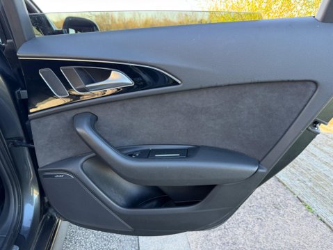 Audi A6 2.0 TDI ultra Black Edition Euro 6 (s/s) 5dr 42