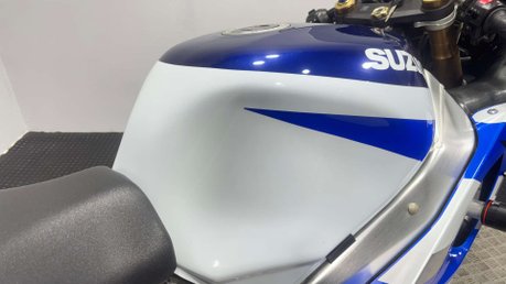 Suzuki GSX-R GSXR 1000 2002 33K NEW MOT VERY CLEAN CLASSIC 1000CC SPORTS BIKE 14