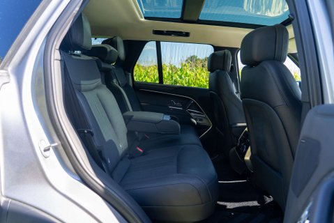 Land Rover Range Rover P440e SE 17