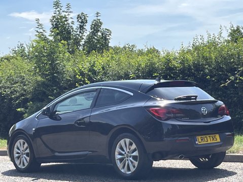 Vauxhall Astra GTC SRI CDTI S/S 8