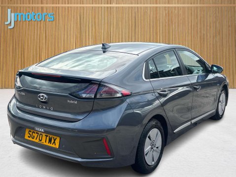 Hyundai IONIQ 1.6 h-GDi Premium Hatchback 5dr Petrol Hybrid DCT Euro 6 (s/s) (141 ps) 18