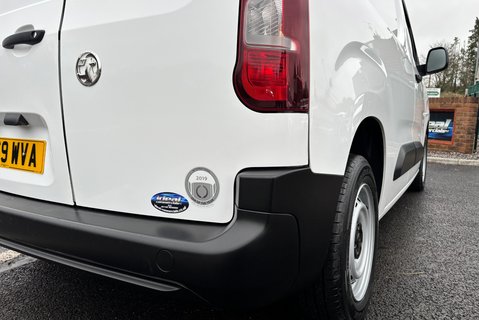 Vauxhall Combo L1H1 2000 Edition 102 ps 21