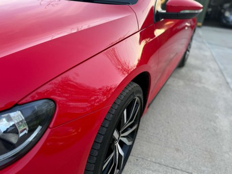 Volkswagen Scirocco 2.0 Scirocco GT BlueMotion Technology TDSi Semi-Auto 3dr 35