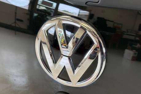 Volkswagen Up 1.0 High up! Hatchback 5dr Petrol ASG Euro 6 (75 ps) 64