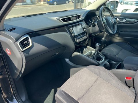 Nissan Qashqai 1.2 DIG-T n-tec 2WD Euro 6 (s/s) 5dr 22