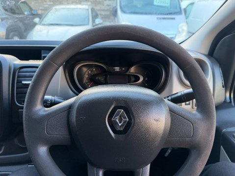 Renault Trafic 1.6 dCi 27 Business Panel Van 5dr Diesel Manual SWB Standard Roof Euro 6 (9 30