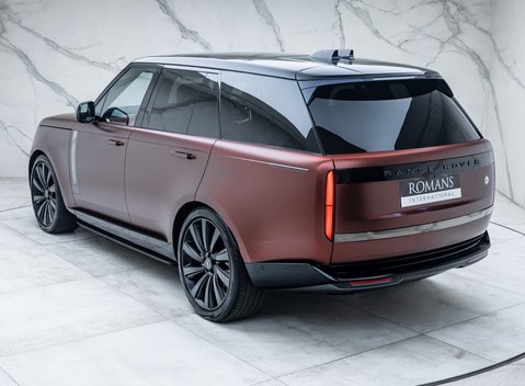 Land Rover Range Rover P530 SV 12
