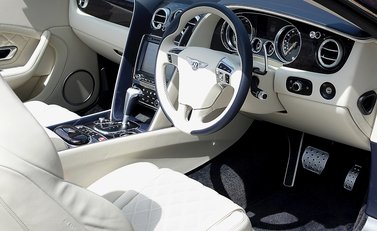 Bentley Continental GT V8 S Convertible 19